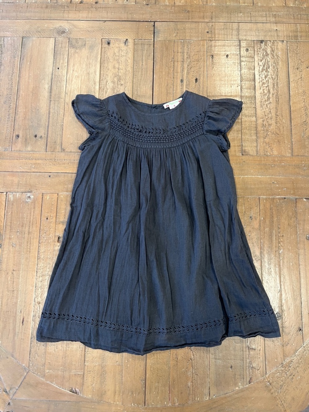Bonpoint charcoal gray cut out eyelet dress girls size 4
